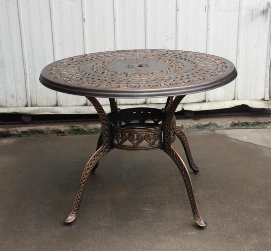AL-213 Cast Aluminum table and chair